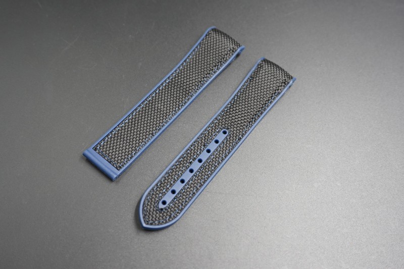 22x20 Black Canvas surface and blue rubber strap for Omega watch