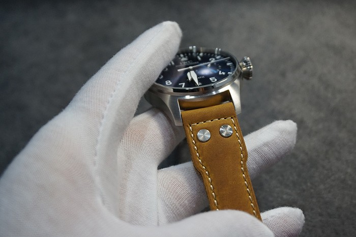 2022 New 22mm IWC BIG PILOT’S WATCH IW500916 Soft Brown Crazy Horse Leather Rivet Deployment Folding Buckle Men's Watch Strap