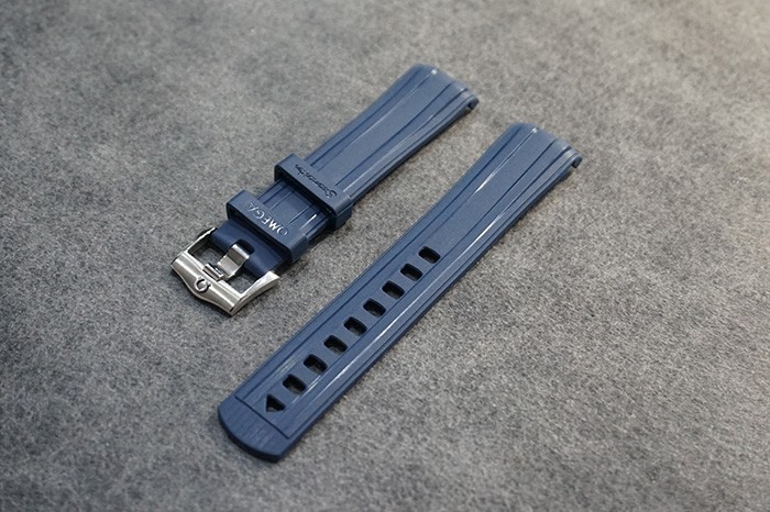 Blue 20x18mm rubber strap for Omega Seamaster 300 With quality pin buckle