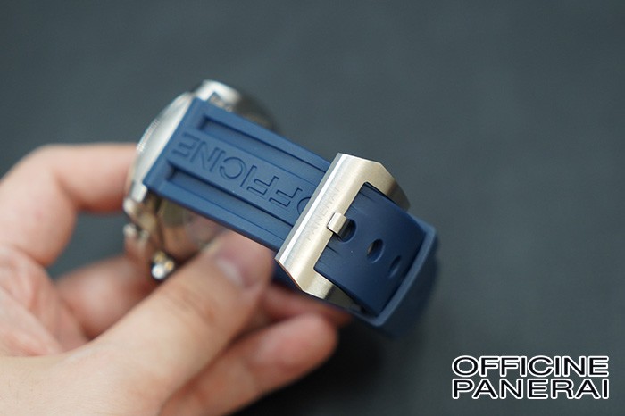 2021 Edition Panerai Navy Blue  24.0/22.0 MM Synthetic Rubber Aftermarket Replacement Strap